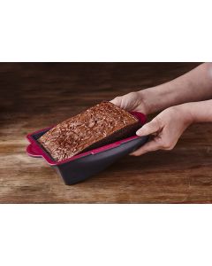 Trudeau Structured Silicone Square Cake/Brownie Pan - T62